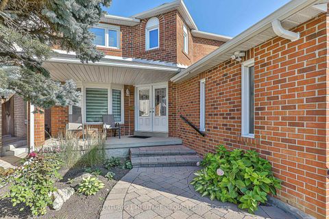 Photo 1 at 30 Rimmington Drive, Brownridge, Vaughan