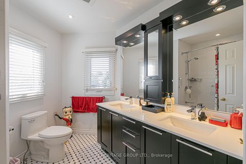 Photo 14 at 30 Rimmington Drive, Brownridge, Vaughan