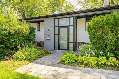 Photo 2 at 58 Lawnwood Court, Mill Pond, Richmond Hill