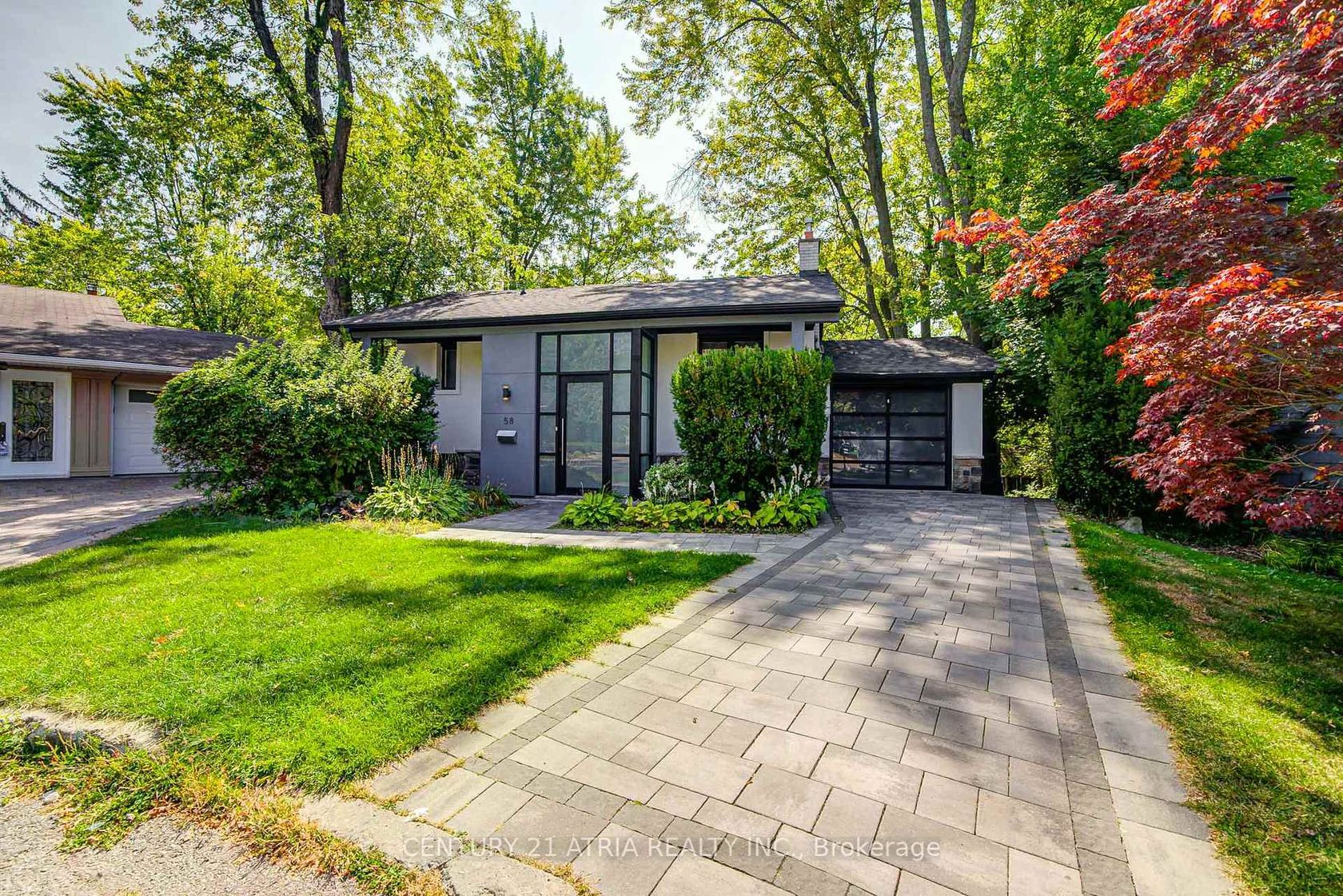 58 Lawnwood Court, Mill Pond, Richmond Hill 