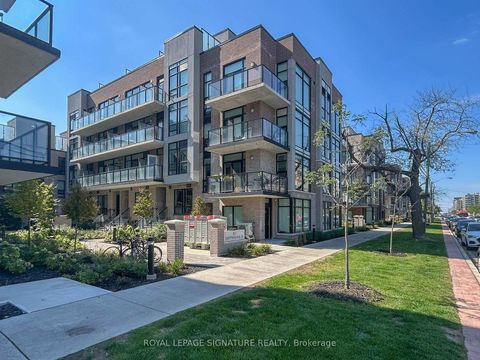 Photo 4 at 15 - 851 Sheppard Avenue W, Clanton Park, Toronto