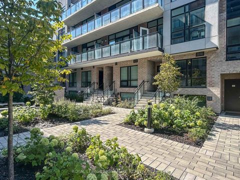 Photo 6 at 15 - 851 Sheppard Avenue W, Clanton Park, Toronto