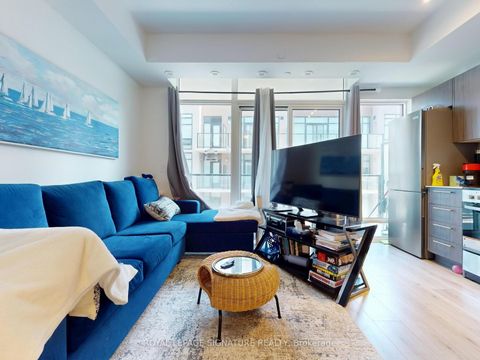 Photo 15 at 15 - 851 Sheppard Avenue W, Clanton Park, Toronto