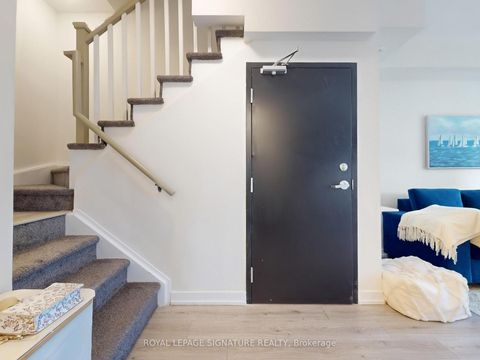 Photo 25 at 15 - 851 Sheppard Avenue W, Clanton Park, Toronto
