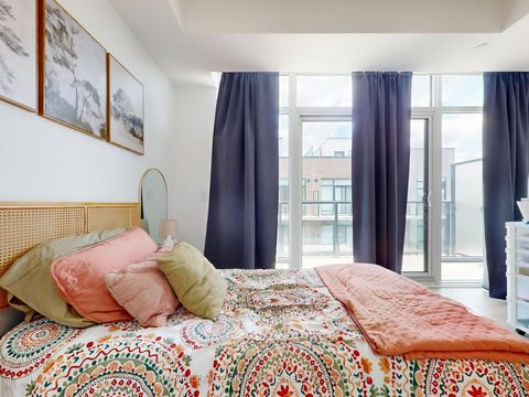Photo 29 at 15 - 851 Sheppard Avenue W, Clanton Park, Toronto