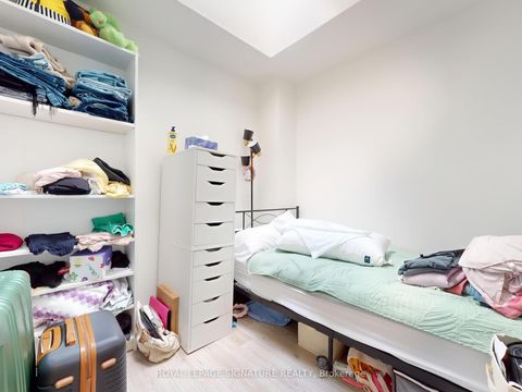 Photo 31 at 15 - 851 Sheppard Avenue W, Clanton Park, Toronto
