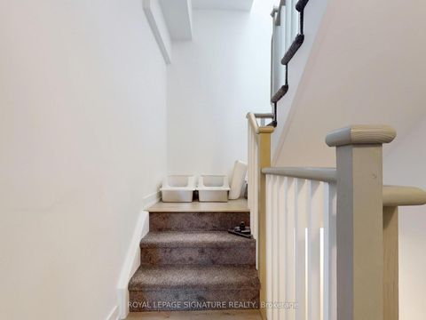 Photo 33 at 15 - 851 Sheppard Avenue W, Clanton Park, Toronto