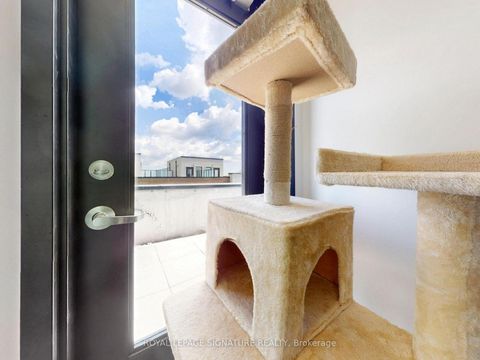 Photo 34 at 15 - 851 Sheppard Avenue W, Clanton Park, Toronto