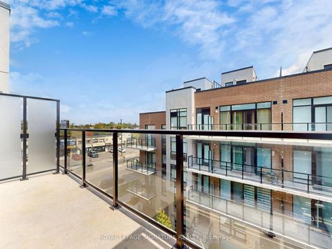 Photo 35 at 15 - 851 Sheppard Avenue W, Clanton Park, Toronto