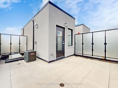 Photo 38 at 15 - 851 Sheppard Avenue W, Clanton Park, Toronto