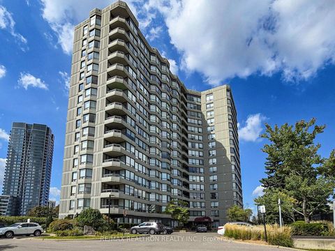 Photo 1 at 1111 - 7460 Bathurst Street, Brownridge, Vaughan