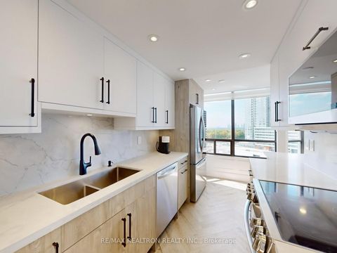Photo 9 at 1111 - 7460 Bathurst Street, Brownridge, Vaughan