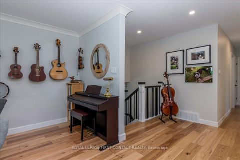 Photo 4 at 31 Mountbatten Crescent, Codrington, Barrie