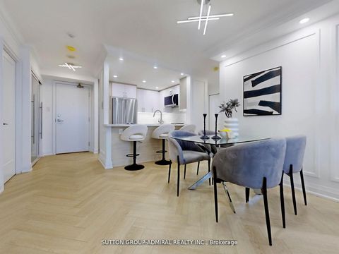 Photo 6 at 401 - 11 Townsgate Drive, Yorkhill, Vaughan