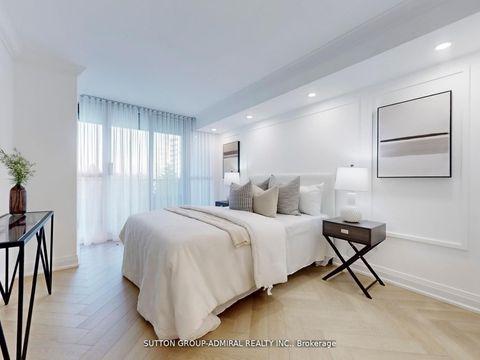 Photo 15 at 401 - 11 Townsgate Drive, Yorkhill, Vaughan