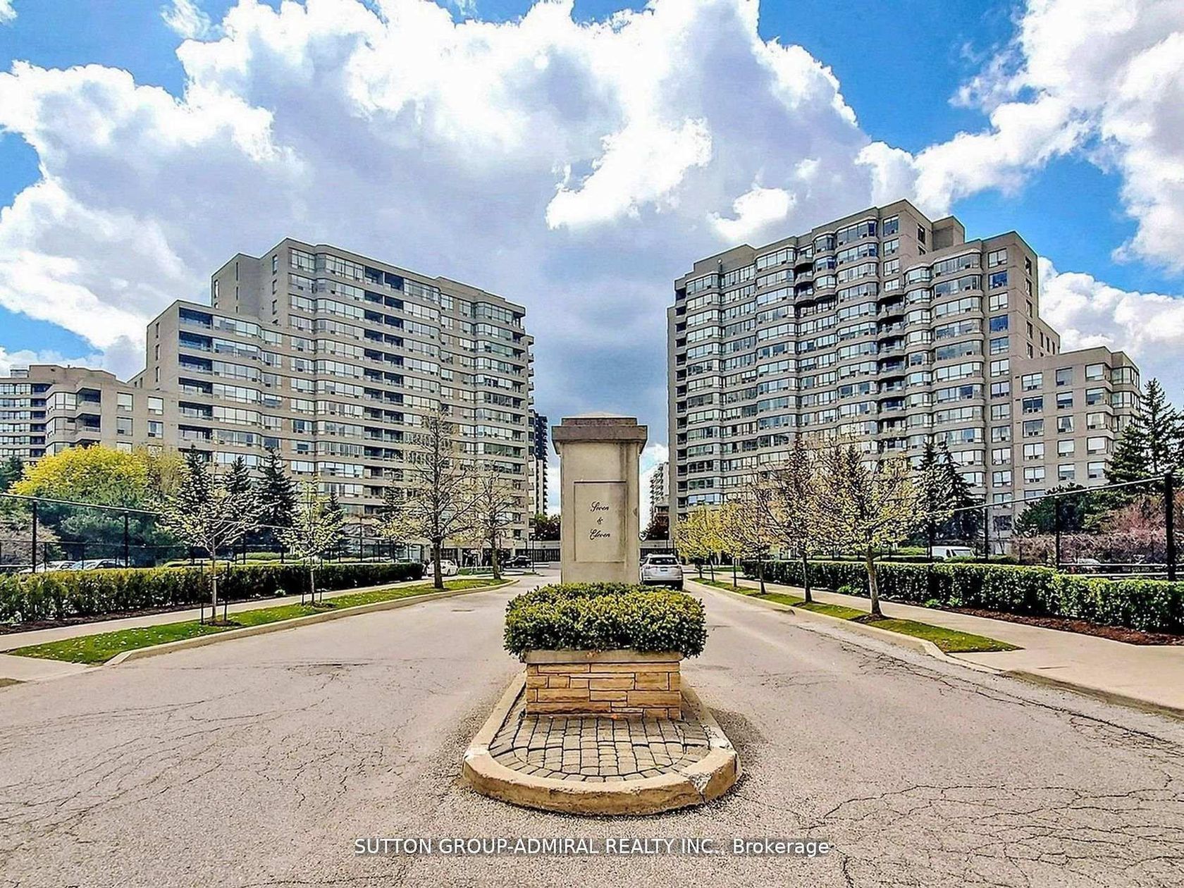 401 - 11 Townsgate Drive, Yorkhill, Vaughan 