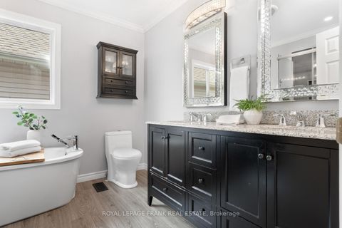 Photo 14 at 1089 Timberland Crescent, Pinecrest, Oshawa