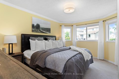 Photo 16 at 1089 Timberland Crescent, Pinecrest, Oshawa