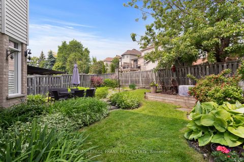 Photo 25 at 1089 Timberland Crescent, Pinecrest, Oshawa