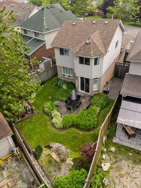Photo 28 at 1089 Timberland Crescent, Pinecrest, Oshawa
