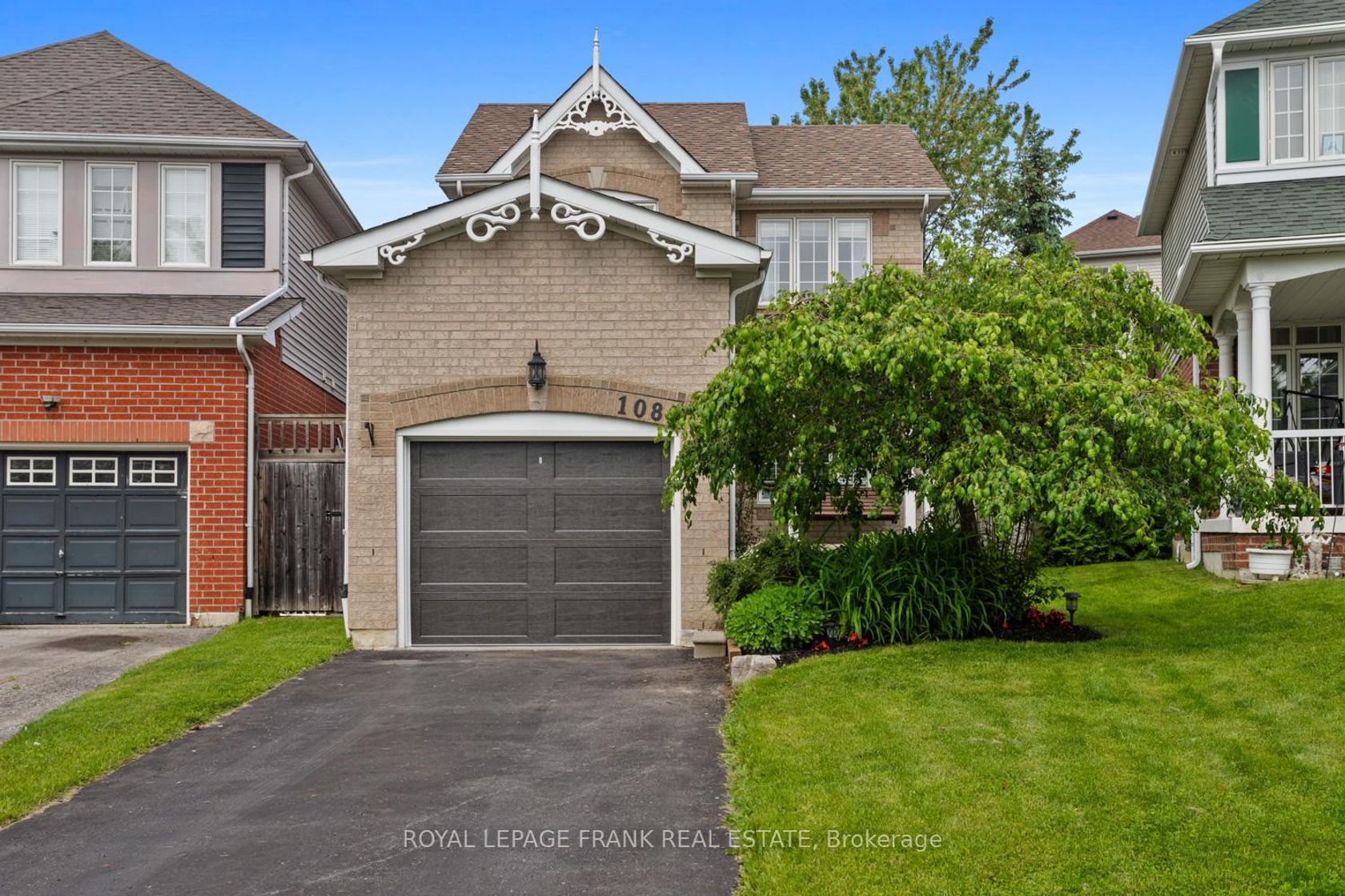 1089 Timberland Crescent, Pinecrest, Oshawa 2