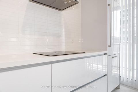 Photo 4 at 1408 - 2221 Yonge Street, Mount Pleasant West, Toronto