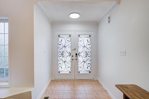 Photo 3 at 78 Monteith Crescent, Maple, Vaughan