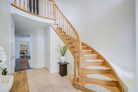 Photo 4 at 78 Monteith Crescent, Maple, Vaughan