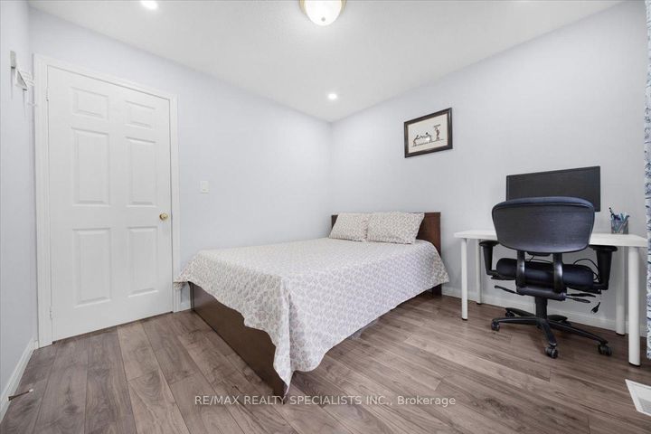 Photo 21 at 28 Redcastle Street, Fletcher's Meadow, Brampton