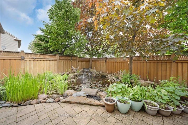 Photo 33 at 28 Redcastle Street, Fletcher's Meadow, Brampton