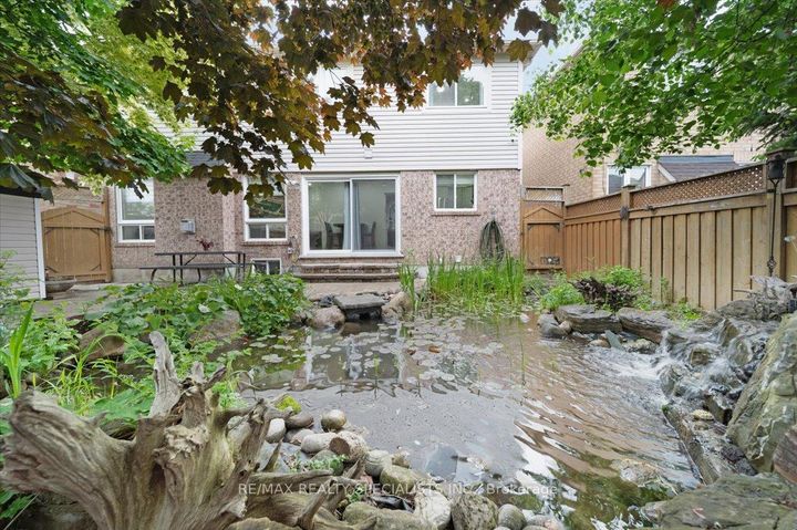 Photo 34 at 28 Redcastle Street, Fletcher's Meadow, Brampton