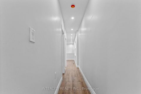 Photo 4 at 68 Greendale Avenue, Smythe, Toronto