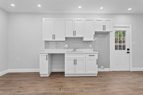Photo 8 at 68 Greendale Avenue, Smythe, Toronto