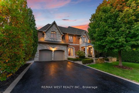 Photo 0 at 6 Weller Crescent, Maple, Vaughan