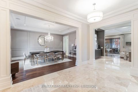 Photo 7 at 6 Weller Crescent, Maple, Vaughan
