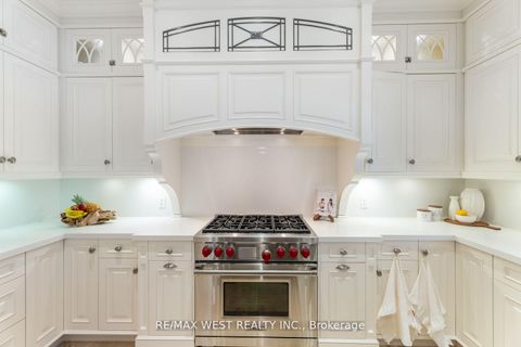 Photo 21 at 6 Weller Crescent, Maple, Vaughan