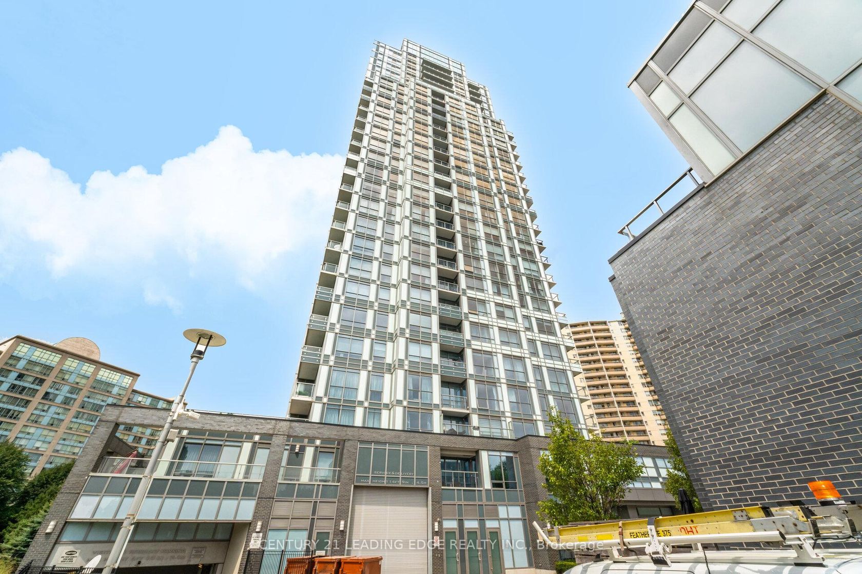 PH05 - 18 Graydon Hall Drive, Donalda, Toronto 