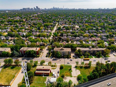 Photo 35 at 201 - 219 Wilson Avenue, Nortown, Toronto