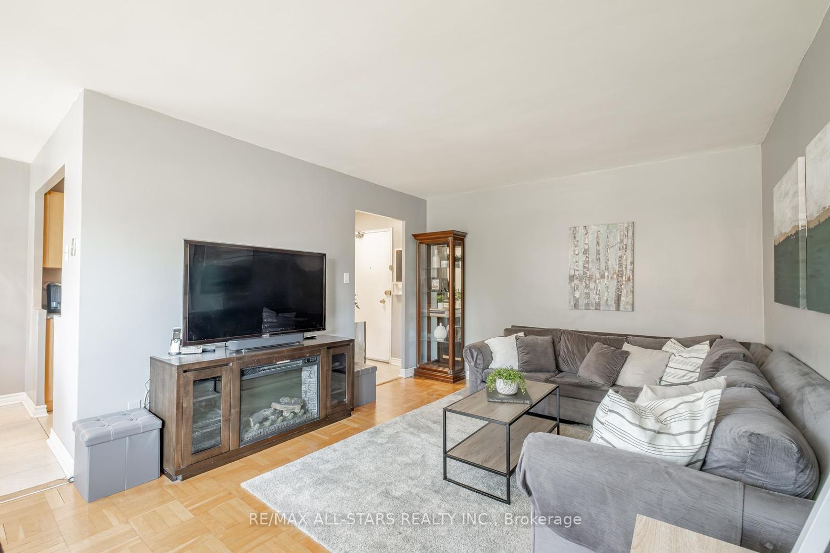 201 - 219 Wilson Avenue, Nortown, Toronto 