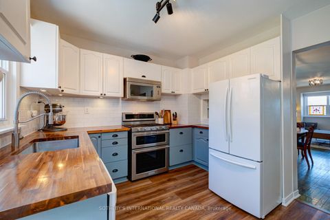 Photo 11 at 69 Maybourne Avenue, Birchmount, Toronto