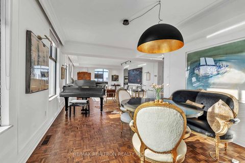 Photo 12 at 12 - 423 Avenue Road, St. Clair, Toronto