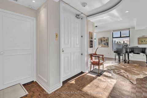 Photo 34 at 12 - 423 Avenue Road, St. Clair, Toronto