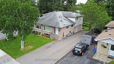 Photo 32 at 15 McDonald Drive, Aurora Heights, Aurora