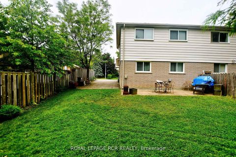 Photo 37 at 15 McDonald Drive, Aurora Heights, Aurora
