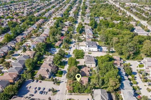 Photo 3 at 230 Duncan Road, Langstaff, Richmond Hill