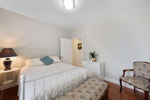 Photo 16 at 14 Churchill Avenue, Bellwoods, Toronto