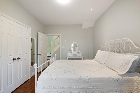 Photo 31 at 14 Churchill Avenue, Bellwoods, Toronto