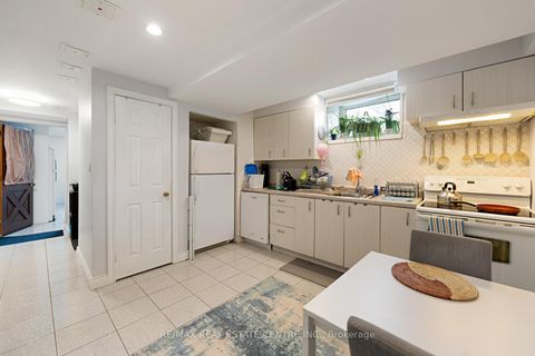 Photo 42 at 14 Churchill Avenue, Bellwoods, Toronto