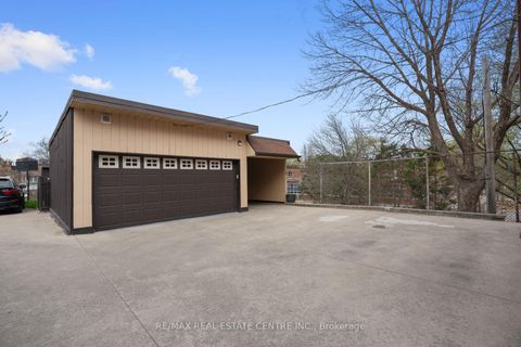 Photo 45 at 14 Churchill Avenue, Bellwoods, Toronto