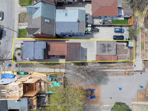 Photo 48 at 14 Churchill Avenue, Bellwoods, Toronto